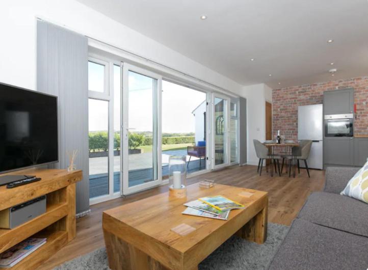 Adorable 1 Bedroom Country Cottage Bodewryd Exteriér fotografie